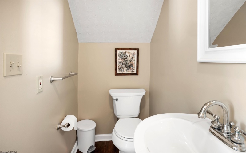 451 Melrose Street, Morgantown, West Virginia 26505, 3 Bedrooms Bedrooms, 6 Rooms Rooms,1 BathroomBathrooms,Single Family Detached,For Sale,Melrose,0,10166039