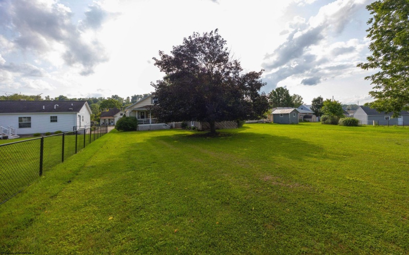 222 Johnson Avenue, Bridgeport, West Virginia 26330, 4 Bedrooms Bedrooms, 6 Rooms Rooms,2 BathroomsBathrooms,Single Family Detached,For Sale,Johnson,0,10166032