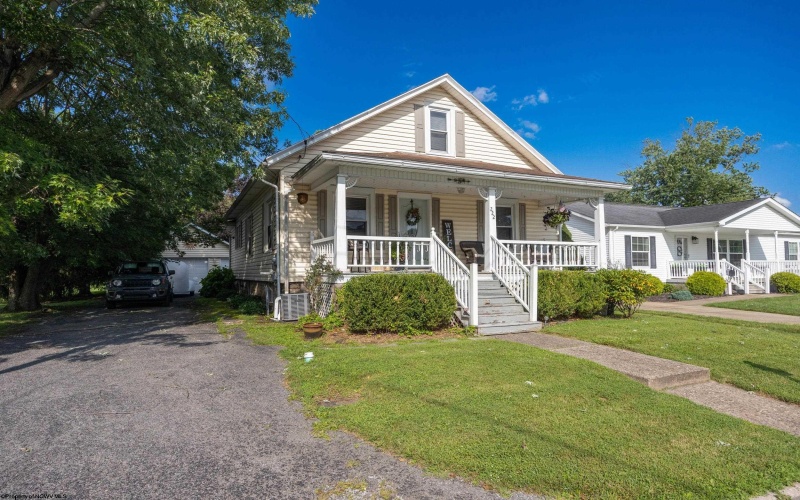 222 Johnson Avenue, Bridgeport, West Virginia 26330, 4 Bedrooms Bedrooms, 6 Rooms Rooms,2 BathroomsBathrooms,Single Family Detached,For Sale,Johnson,0,10166032