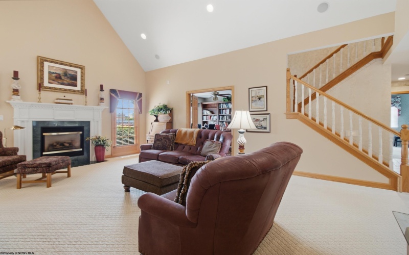 490 Pocahontas Avenue, Morgantown, West Virginia 26505, 4 Bedrooms Bedrooms, 9 Rooms Rooms,4 BathroomsBathrooms,Single Family Detached,For Sale,Pocahontas,0,10166030