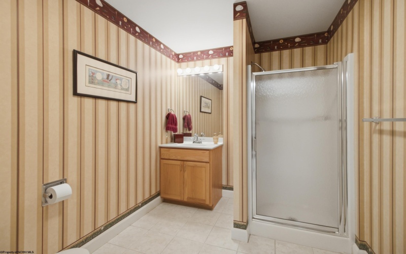 490 Pocahontas Avenue, Morgantown, West Virginia 26505, 4 Bedrooms Bedrooms, 9 Rooms Rooms,4 BathroomsBathrooms,Single Family Detached,For Sale,Pocahontas,0,10166030