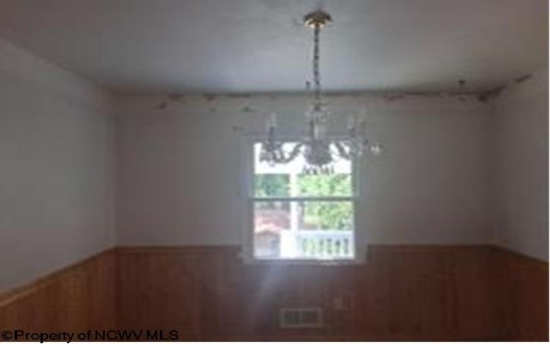 604 24TH Street, Weirton, West Virginia 26062, 3 Bedrooms Bedrooms, 6 Rooms Rooms,1 BathroomBathrooms,Single Family Detached,For Sale,24TH,0,10166036