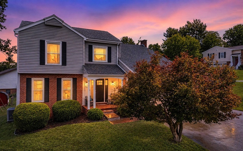 17 Greentree Drive, Morgantown, West Virginia 26508, 5 Bedrooms Bedrooms, 9 Rooms Rooms,2 BathroomsBathrooms,Single Family Detached,For Sale,Greentree,0,10166047 17 Greentree Drive, Morgantown, West Virginia 26508, 5 Bedrooms Bedrooms, 9 Rooms Rooms,2 BathroomsBathrooms,Single Family Detached,For Sale,Greentree,0,10166047