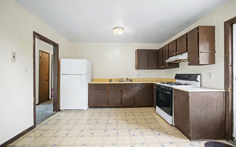 159 Estate Drive, Morgantown, West Virginia 26508, 3 Bedrooms Bedrooms, 6 Rooms Rooms,1 BathroomBathrooms,Single Family Detached,For Sale,Estate,0,10166052