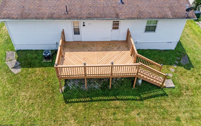 159 Estate Drive, Morgantown, West Virginia 26508, 3 Bedrooms Bedrooms, 6 Rooms Rooms,1 BathroomBathrooms,Single Family Detached,For Sale,Estate,0,10166052