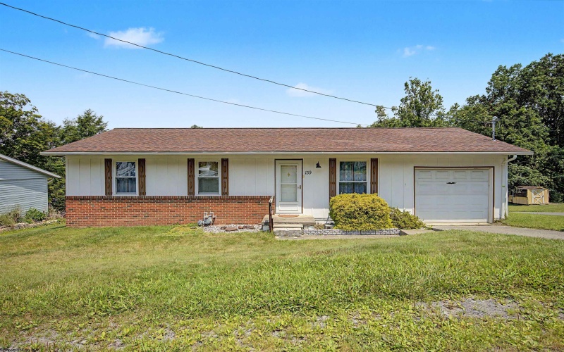 159 Estate Drive, Morgantown, West Virginia 26508, 3 Bedrooms Bedrooms, 6 Rooms Rooms,1 BathroomBathrooms,Single Family Detached,For Sale,Estate,0,10166052