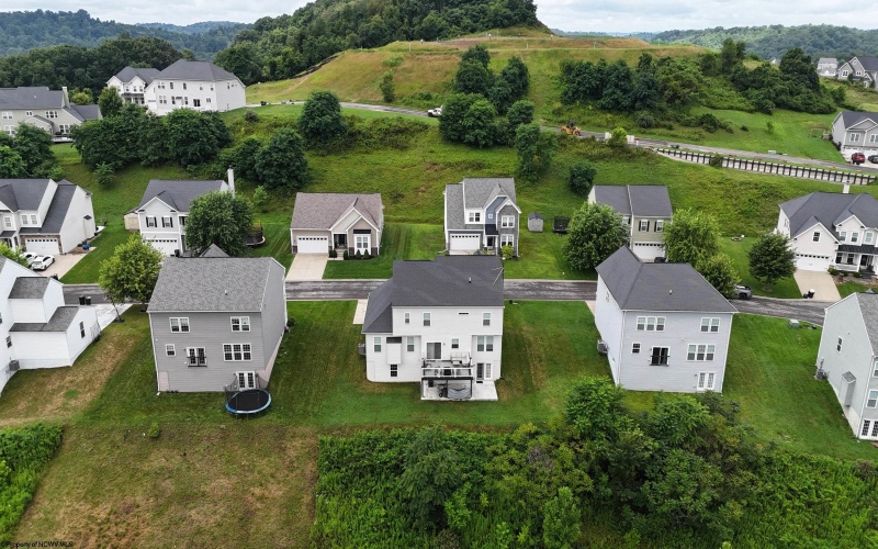 1016 October Way, Morgantown, West Virginia 26508, 4 Bedrooms Bedrooms, 9 Rooms Rooms,3 BathroomsBathrooms,Single Family Detached,For Sale,October,0,10166048