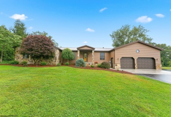 22 Cave Street, Fairchance, Pennsylvania 15436, 3 Bedrooms Bedrooms, 5 Rooms Rooms,3 BathroomsBathrooms,Single Family Detached,For Sale,Cave,0,10166051