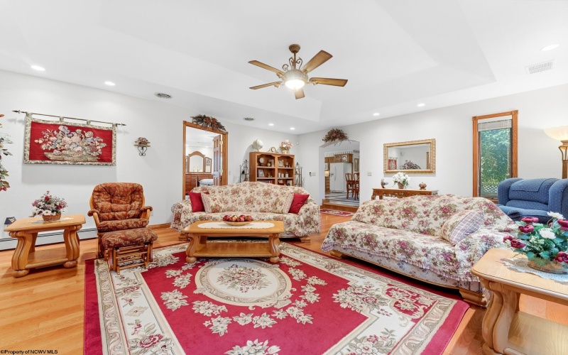 22 Cave Street, Fairchance, Pennsylvania 15436, 3 Bedrooms Bedrooms, 5 Rooms Rooms,3 BathroomsBathrooms,Single Family Detached,For Sale,Cave,0,10166051