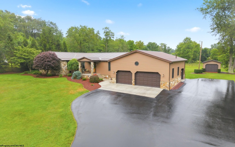 22 Cave Street, Fairchance, Pennsylvania 15436, 3 Bedrooms Bedrooms, 5 Rooms Rooms,3 BathroomsBathrooms,Single Family Detached,For Sale,Cave,0,10166051