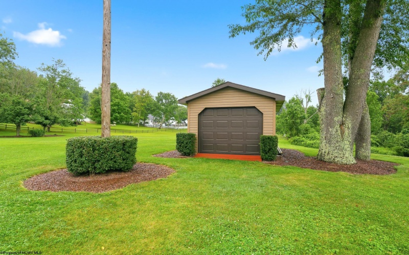 22 Cave Street, Fairchance, Pennsylvania 15436, 3 Bedrooms Bedrooms, 5 Rooms Rooms,3 BathroomsBathrooms,Single Family Detached,For Sale,Cave,0,10166051