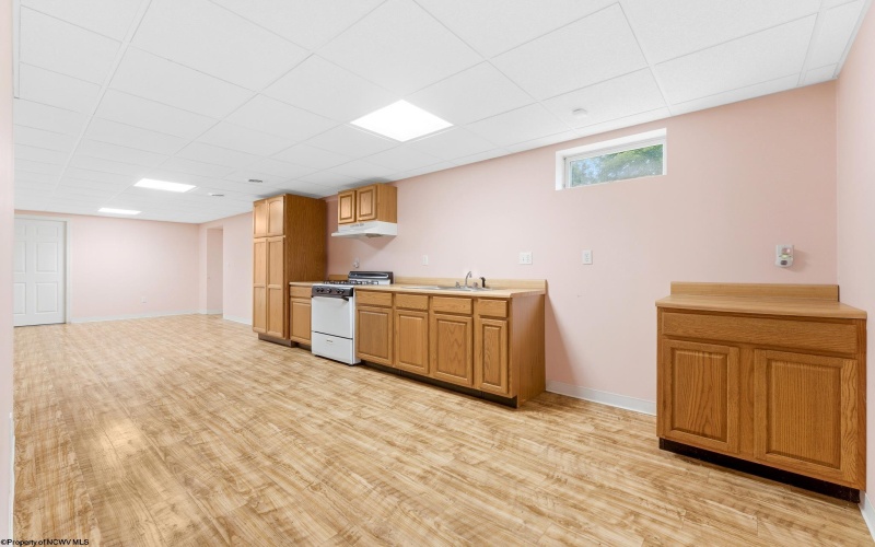 1010 Ashton Drive, Morgantown, West Virginia 26508, 3 Bedrooms Bedrooms, 8 Rooms Rooms,3 BathroomsBathrooms,Single Family Detached,For Sale,Ashton,0,10166066