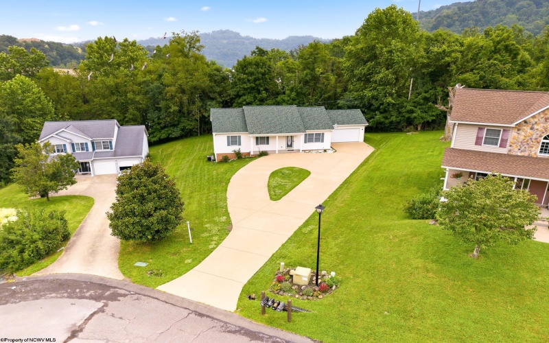 1010 Ashton Drive, Morgantown, West Virginia 26508, 3 Bedrooms Bedrooms, 8 Rooms Rooms,3 BathroomsBathrooms,Single Family Detached,For Sale,Ashton,0,10166066