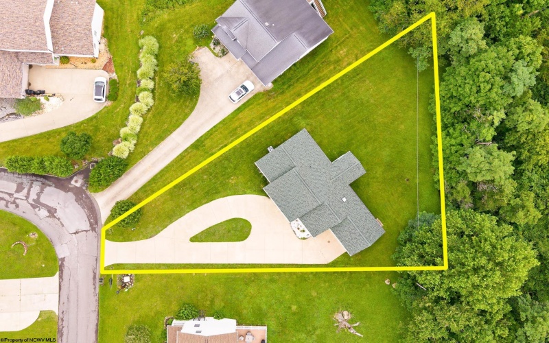 1010 Ashton Drive, Morgantown, West Virginia 26508, 3 Bedrooms Bedrooms, 8 Rooms Rooms,3 BathroomsBathrooms,Single Family Detached,For Sale,Ashton,0,10166066