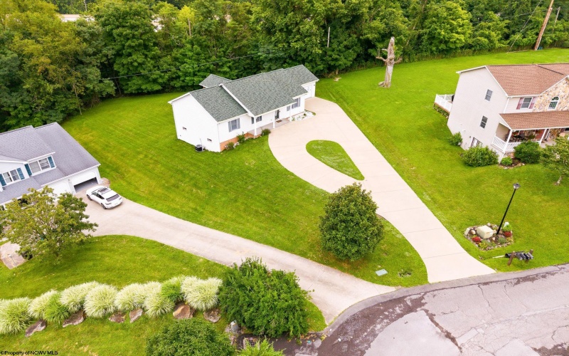 1010 Ashton Drive, Morgantown, West Virginia 26508, 3 Bedrooms Bedrooms, 8 Rooms Rooms,3 BathroomsBathrooms,Single Family Detached,For Sale,Ashton,0,10166066
