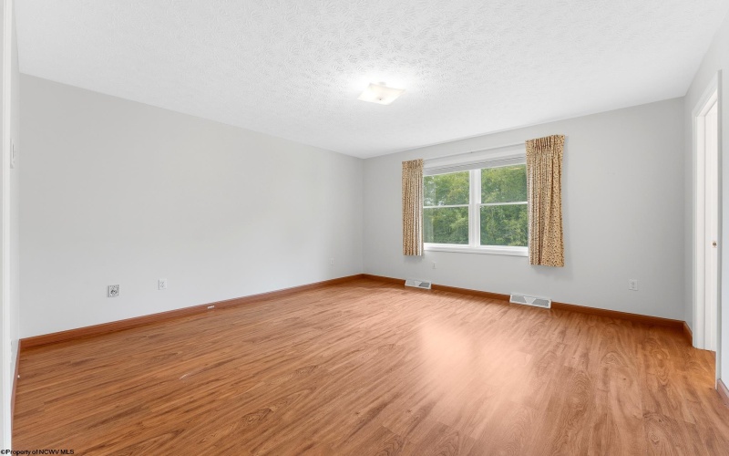 1010 Ashton Drive, Morgantown, West Virginia 26508, 3 Bedrooms Bedrooms, 8 Rooms Rooms,3 BathroomsBathrooms,Single Family Detached,For Sale,Ashton,0,10166066