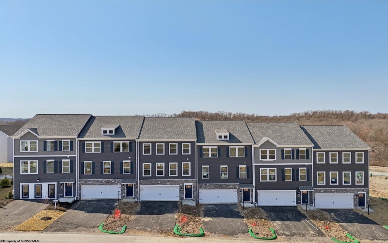501 Zachwell Circle, Morgantown, West Virginia 26501, 3 Bedrooms Bedrooms, 6 Rooms Rooms,2 BathroomsBathrooms,Single Family Attached,For Sale,Zachwell,0,10164738