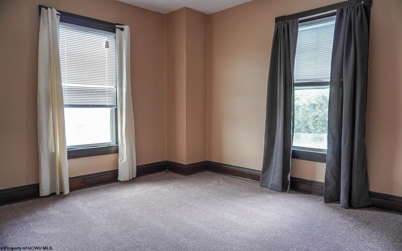 731 Virginia Avenue, Fairmont, West Virginia 26554, 2 Bedrooms Bedrooms, 5 Rooms Rooms,1 BathroomBathrooms,Single Family Detached,For Sale,Virginia,0,10166064