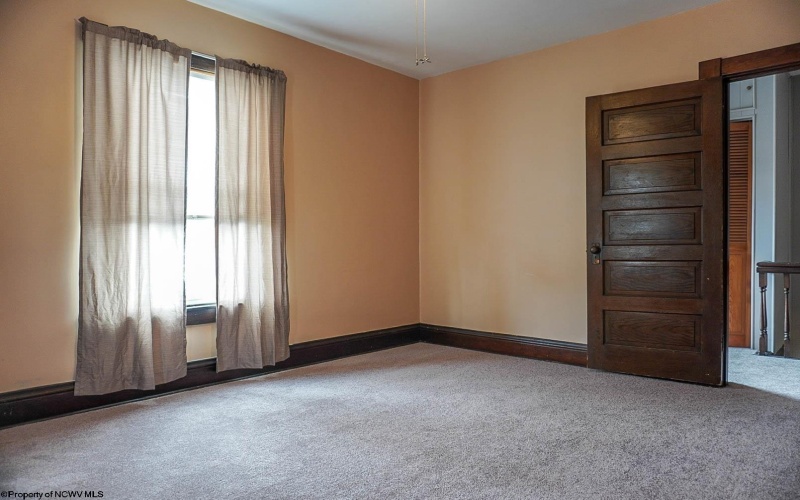 731 Virginia Avenue, Fairmont, West Virginia 26554, 2 Bedrooms Bedrooms, 5 Rooms Rooms,1 BathroomBathrooms,Single Family Detached,For Sale,Virginia,0,10166064