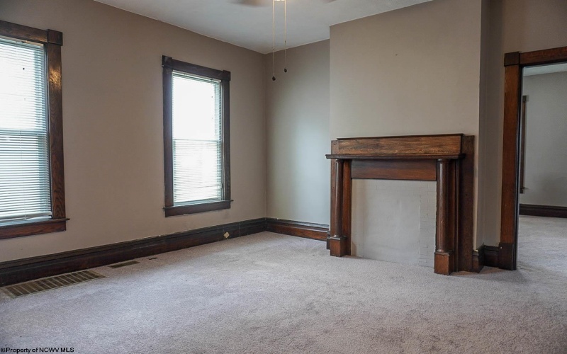 731 Virginia Avenue, Fairmont, West Virginia 26554, 2 Bedrooms Bedrooms, 5 Rooms Rooms,1 BathroomBathrooms,Single Family Detached,For Sale,Virginia,0,10166064