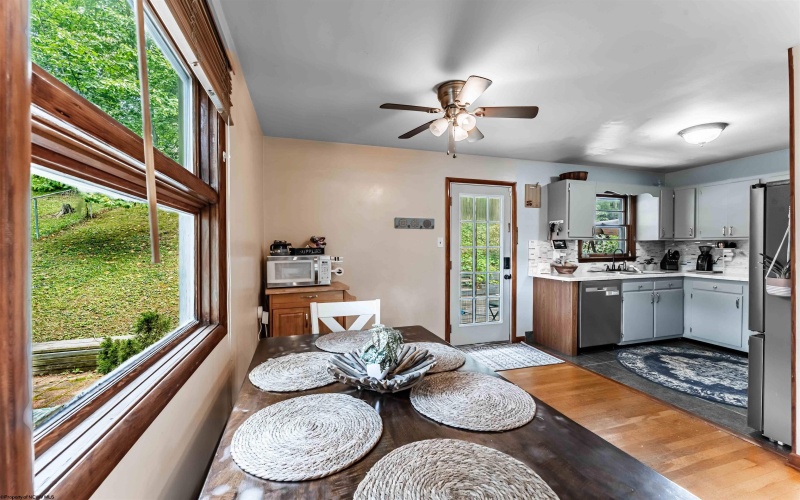 1476 Eastern Avenue, Morgantown, West Virginia 26505, 3 Bedrooms Bedrooms, 8 Rooms Rooms,2 BathroomsBathrooms,Single Family Detached,For Sale,Eastern,0,10166063