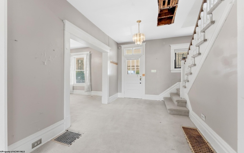 309 Lyndhurst Street, Morgantown, West Virginia 26501, 3 Bedrooms Bedrooms, 6 Rooms Rooms,1 BathroomBathrooms,Single Family Detached,For Sale,Lyndhurst,0,10166061