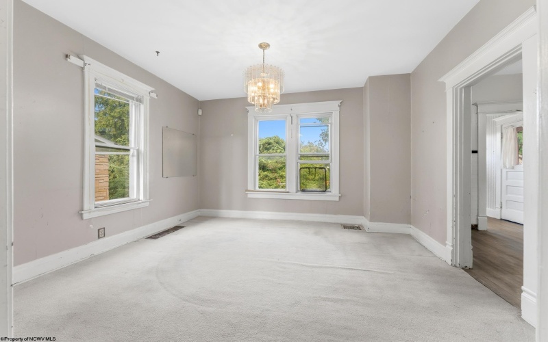 309 Lyndhurst Street, Morgantown, West Virginia 26501, 3 Bedrooms Bedrooms, 6 Rooms Rooms,1 BathroomBathrooms,Single Family Detached,For Sale,Lyndhurst,0,10166061