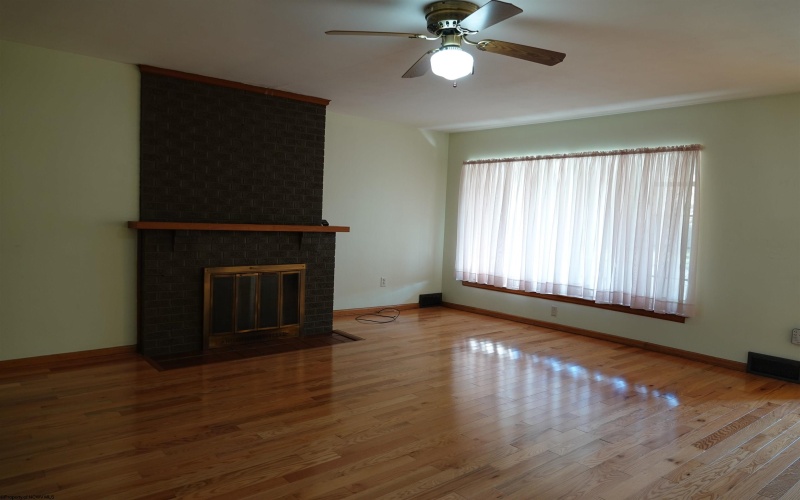 96 Elm Street, Buckhannon, West Virginia 26201, 3 Bedrooms Bedrooms, 6 Rooms Rooms,1 BathroomBathrooms,Single Family Detached,For Sale,Elm,0,10166060