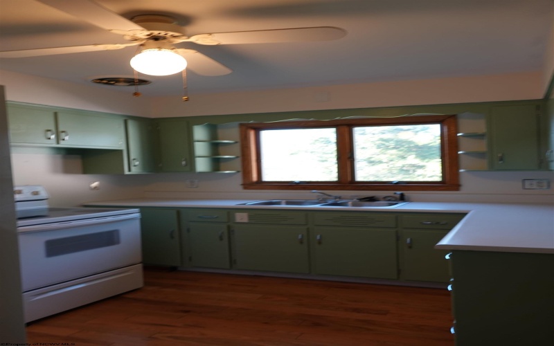 96 Elm Street, Buckhannon, West Virginia 26201, 3 Bedrooms Bedrooms, 6 Rooms Rooms,1 BathroomBathrooms,Single Family Detached,For Sale,Elm,0,10166060