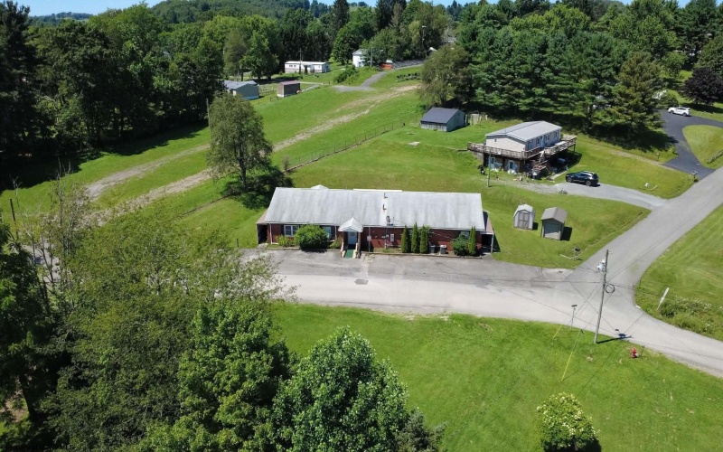 200 4th Street, Terra Alta, West Virginia 26764, 6 Bedrooms Bedrooms, 15 Rooms Rooms,5 BathroomsBathrooms,Single Family Detached,For Sale,4th,0,10166055
