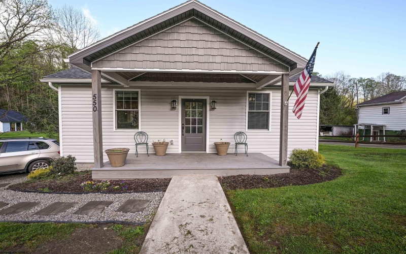 550 Saltwell Road, Shinnston, West Virginia 26431, 3 Bedrooms Bedrooms, 5 Rooms Rooms,2 BathroomsBathrooms,Single Family Detached,For Sale,Saltwell,0,10164422