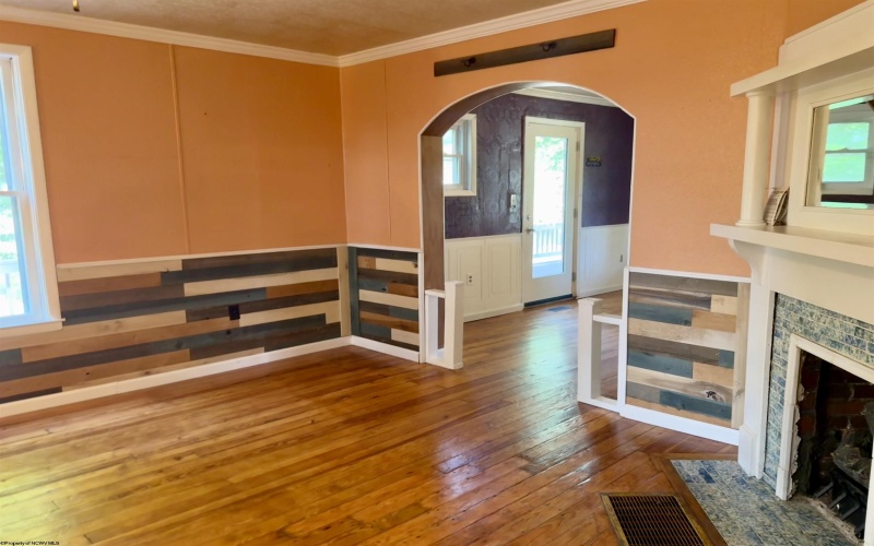 107 Jaycee Avenue, Terra Alta, West Virginia 26764, 3 Bedrooms Bedrooms, 7 Rooms Rooms,2 BathroomsBathrooms,Single Family Detached,For Sale,Jaycee,0,10166062