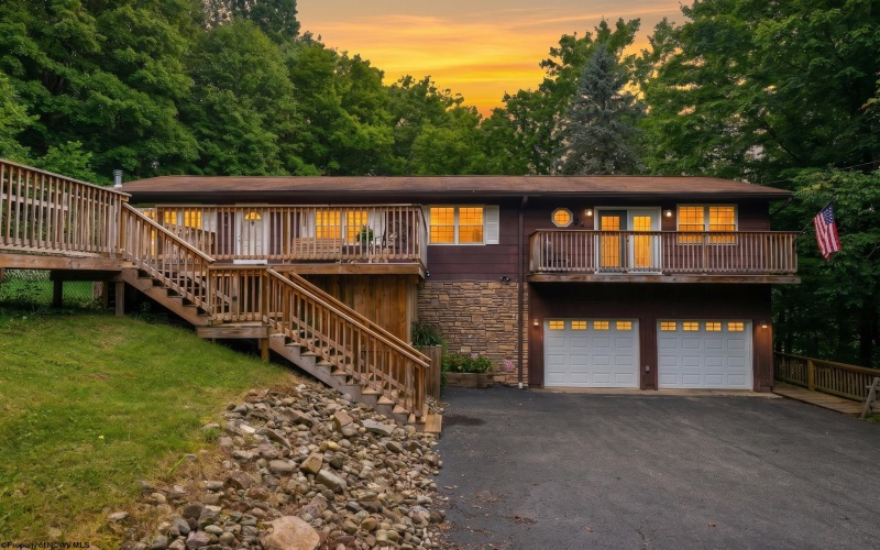 552 Beulah Road, Morgantown, West Virginia 26508, 3 Bedrooms Bedrooms, 7 Rooms Rooms,3 BathroomsBathrooms,Single Family Detached,For Sale,Beulah,0,10166059