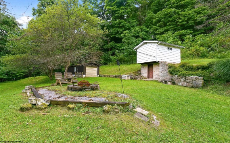 552 Beulah Road, Morgantown, West Virginia 26508, 3 Bedrooms Bedrooms, 7 Rooms Rooms,3 BathroomsBathrooms,Single Family Detached,For Sale,Beulah,0,10166059