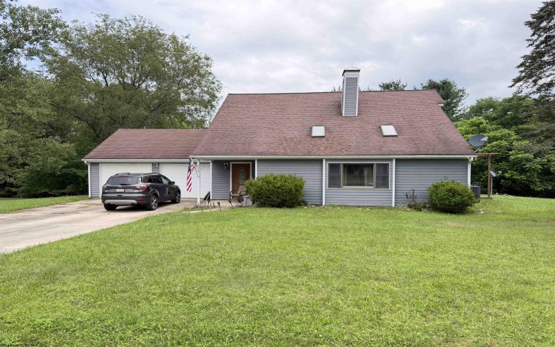 220 Red Oak Lane, Elkins, West Virginia 26241, 3 Bedrooms Bedrooms, 8 Rooms Rooms,2 BathroomsBathrooms,Single Family Detached,For Sale,Red Oak,0,10166073
