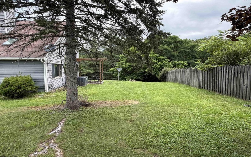 220 Red Oak Lane, Elkins, West Virginia 26241, 3 Bedrooms Bedrooms, 8 Rooms Rooms,2 BathroomsBathrooms,Single Family Detached,For Sale,Red Oak,0,10166073