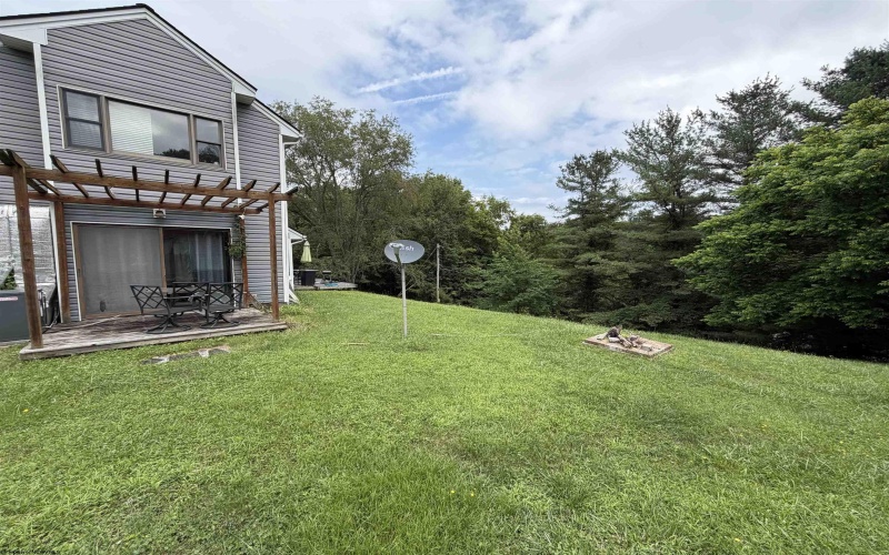 220 Red Oak Lane, Elkins, West Virginia 26241, 3 Bedrooms Bedrooms, 8 Rooms Rooms,2 BathroomsBathrooms,Single Family Detached,For Sale,Red Oak,0,10166073