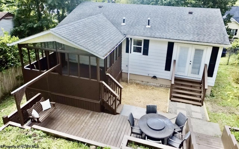 379 Spencer Avenue, Morgantown, West Virginia 26501, 3 Bedrooms Bedrooms, 7 Rooms Rooms,2 BathroomsBathrooms,Single Family Detached,For Sale,Spencer,0,10166072