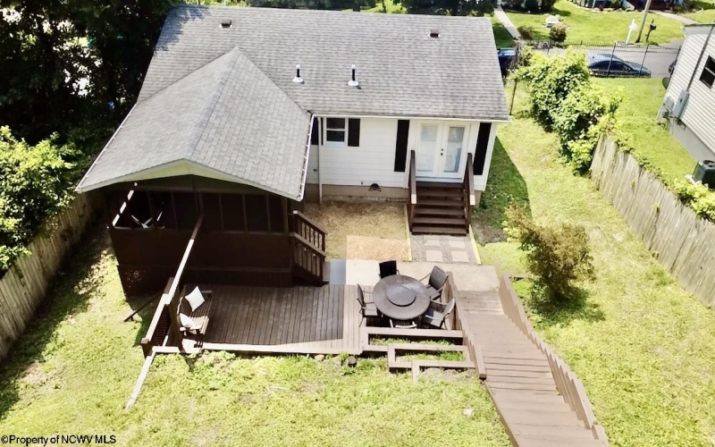 379 Spencer Avenue, Morgantown, West Virginia 26501, 3 Bedrooms Bedrooms, 7 Rooms Rooms,2 BathroomsBathrooms,Single Family Detached,For Sale,Spencer,0,10166072