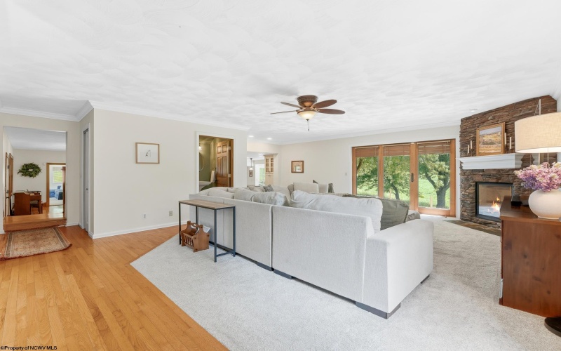 49 Fairview Road, Morgantown, West Virginia 26508, 6 Bedrooms Bedrooms, 13 Rooms Rooms,3 BathroomsBathrooms,Single Family Detached,For Sale,Fairview,0,10166092