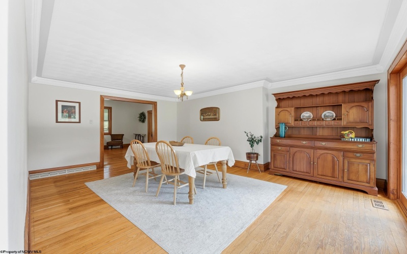 49 Fairview Road, Morgantown, West Virginia 26508, 6 Bedrooms Bedrooms, 13 Rooms Rooms,3 BathroomsBathrooms,Single Family Detached,For Sale,Fairview,0,10166092