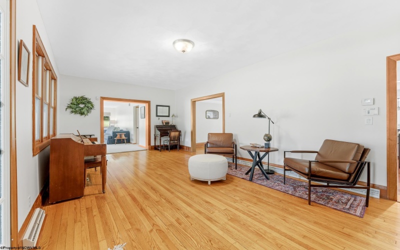 49 Fairview Road, Morgantown, West Virginia 26508, 6 Bedrooms Bedrooms, 13 Rooms Rooms,3 BathroomsBathrooms,Single Family Detached,For Sale,Fairview,0,10166092