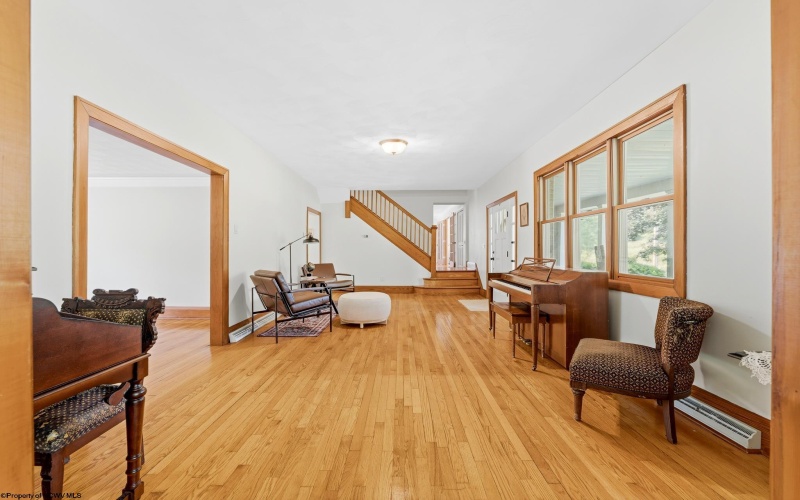 49 Fairview Road, Morgantown, West Virginia 26508, 6 Bedrooms Bedrooms, 13 Rooms Rooms,3 BathroomsBathrooms,Single Family Detached,For Sale,Fairview,0,10166092