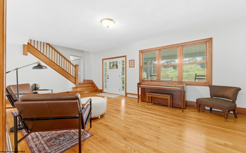 49 Fairview Road, Morgantown, West Virginia 26508, 6 Bedrooms Bedrooms, 13 Rooms Rooms,3 BathroomsBathrooms,Single Family Detached,For Sale,Fairview,0,10166092