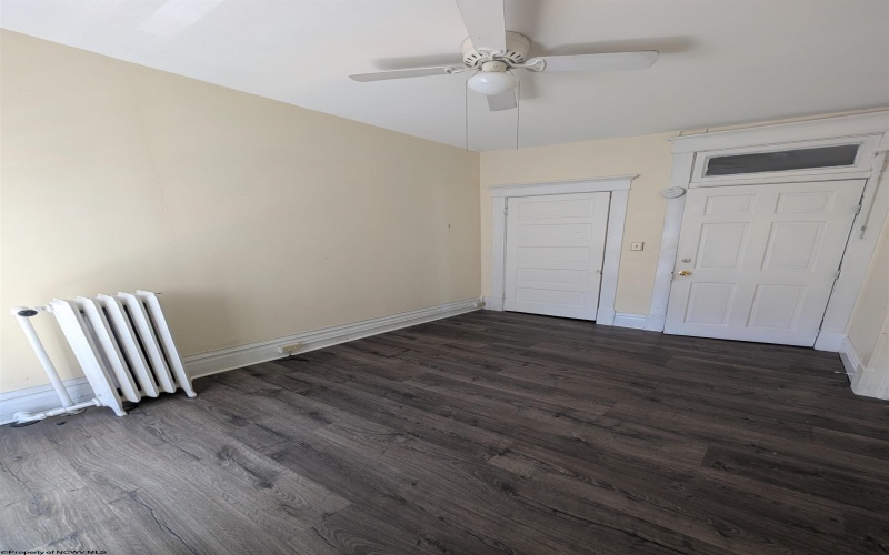 2009 University Avenue, Morgantown, West Virginia 26505, 1 Bedroom Bedrooms, 7 Rooms Rooms,1 BathroomBathrooms,Residential Rentals,For Rent,University,0,10166082