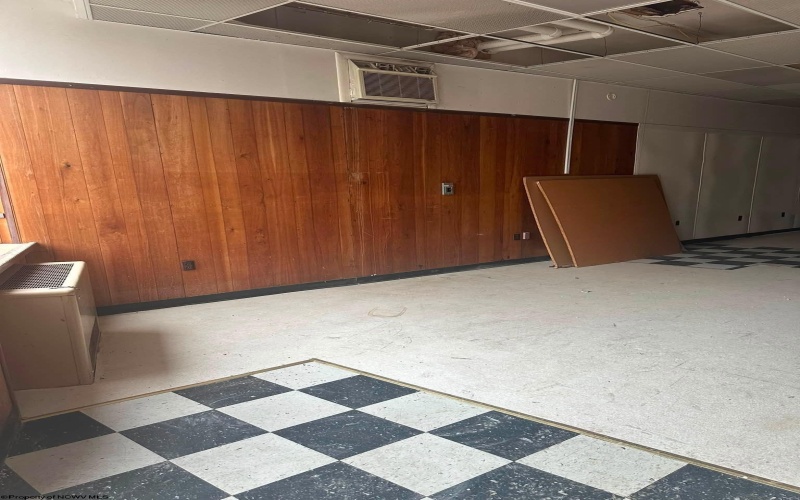 100 B State Avenue, Terra Alta, West Virginia 26764, 0 , 0 ,0,Commercial (lease),For Rent,State,0,10166093