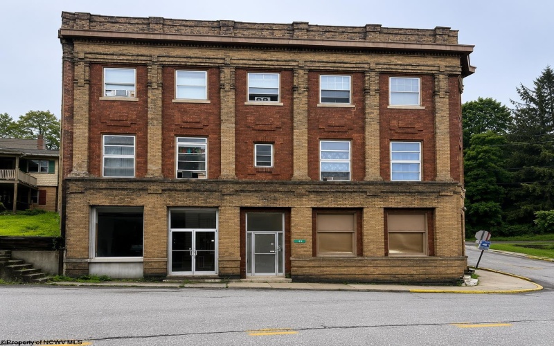 100 B State Avenue, Terra Alta, West Virginia 26764, 0 , 0 ,0,Commercial (lease),For Rent,State,0,10166093