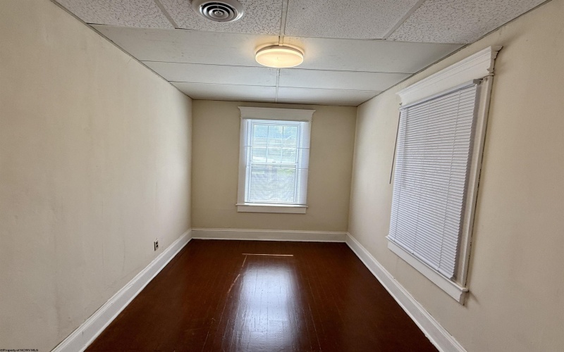 455 Washington Avenue, Clarksburg, West Virginia 26301, 4 Bedrooms Bedrooms, 10 Rooms Rooms,3 BathroomsBathrooms,Single Family Detached,For Sale,Washington,0,10166090