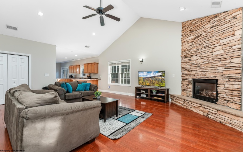 3 Turtle Creek Drive, Morgantown, West Virginia 26508, 3 Bedrooms Bedrooms, 6 Rooms Rooms,2 BathroomsBathrooms,Single Family Detached,For Sale,Turtle Creek,0,10166089