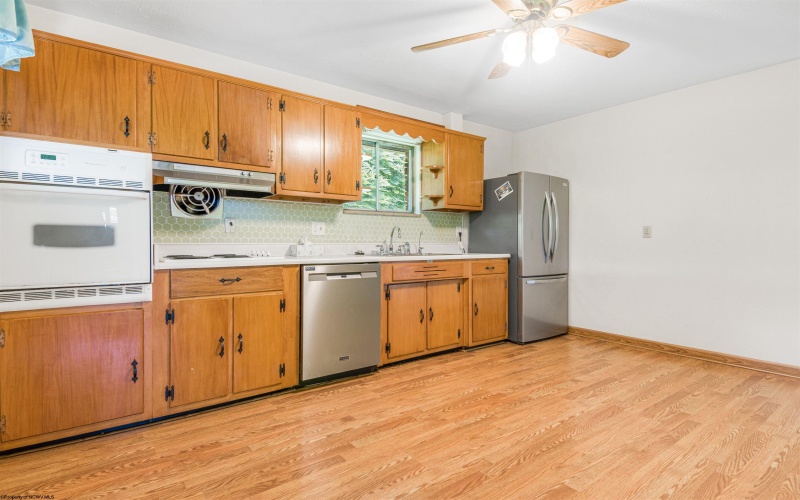1136 Village Way, Fairmont, West Virginia 26554, 3 Bedrooms Bedrooms, 5 Rooms Rooms,2 BathroomsBathrooms,Single Family Detached,For Sale,Village,0,10166078 1136 Village Way, Fairmont, West Virginia 26554, 3 Bedrooms Bedrooms, 5 Rooms Rooms,2 BathroomsBathrooms,Single Family Detached,For Sale,Village,0,10166078